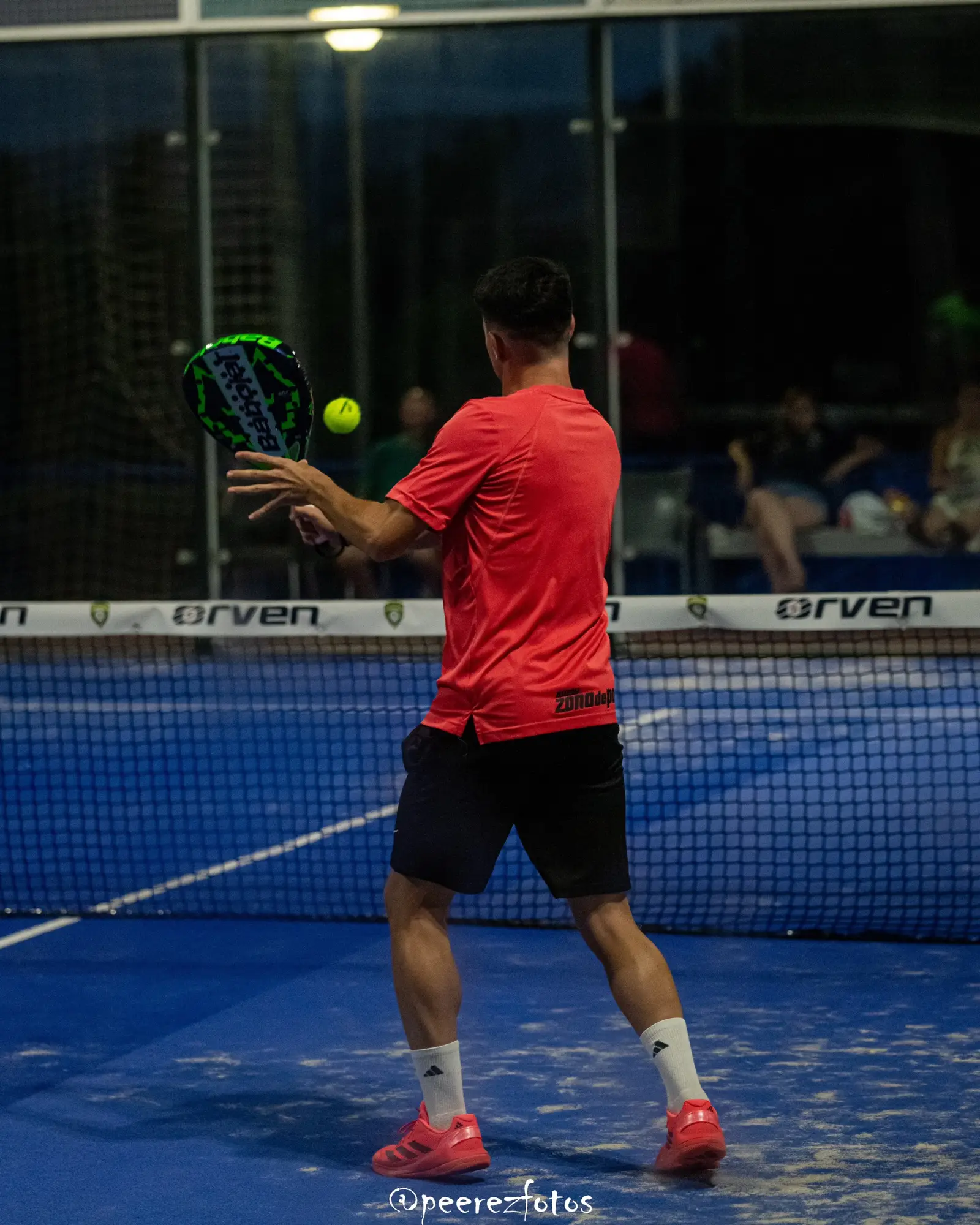 Indoor padel court at the club in Paiporta, Valencia